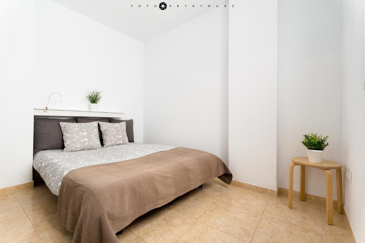 Amiga Apartment Alicante Exterior photo